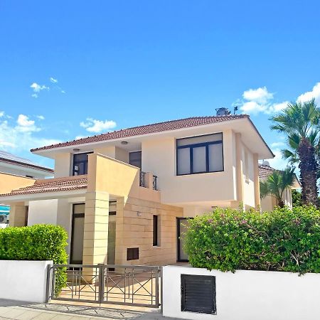 Villa Alba With Beach Access Larnaca Exterior photo