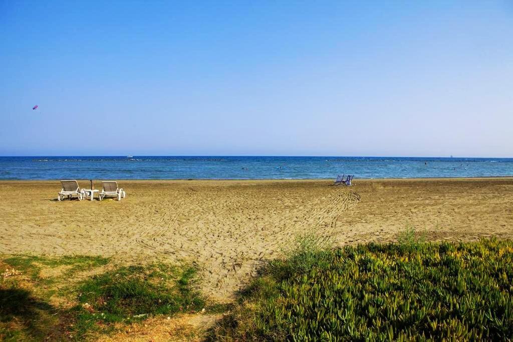 Villa Alba With Beach Access Larnaca Exterior photo